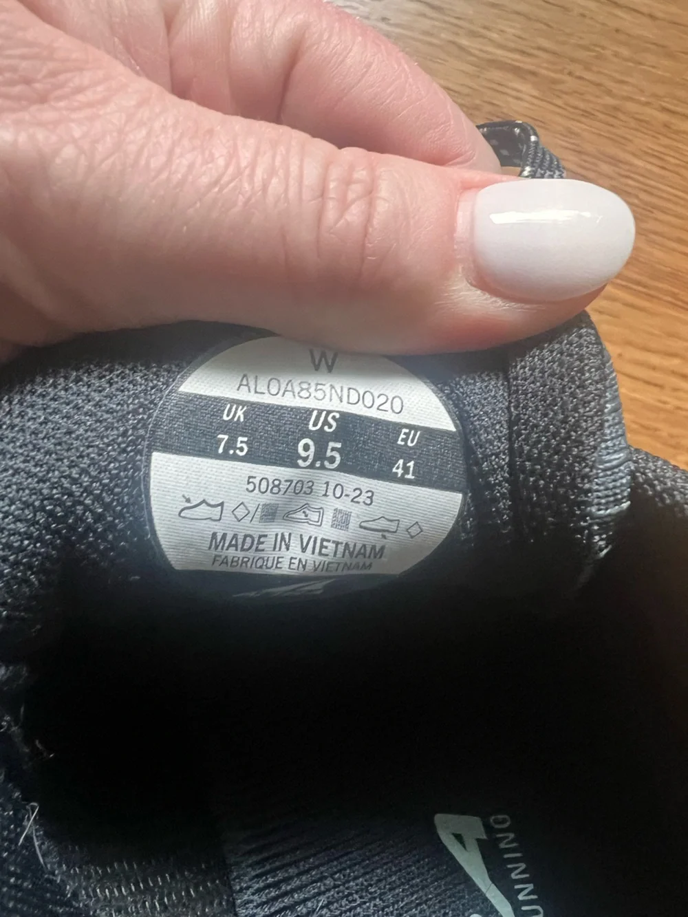 Altra Women’s Lone Peak 7 - Dark Blue with light Blue Accents - Picture 5 of 5